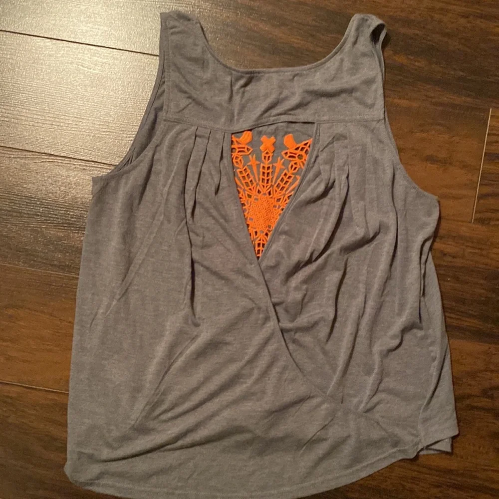 Bar III gray open crossover back with orange cutoff design on front Size XL - Picture 4 of 7